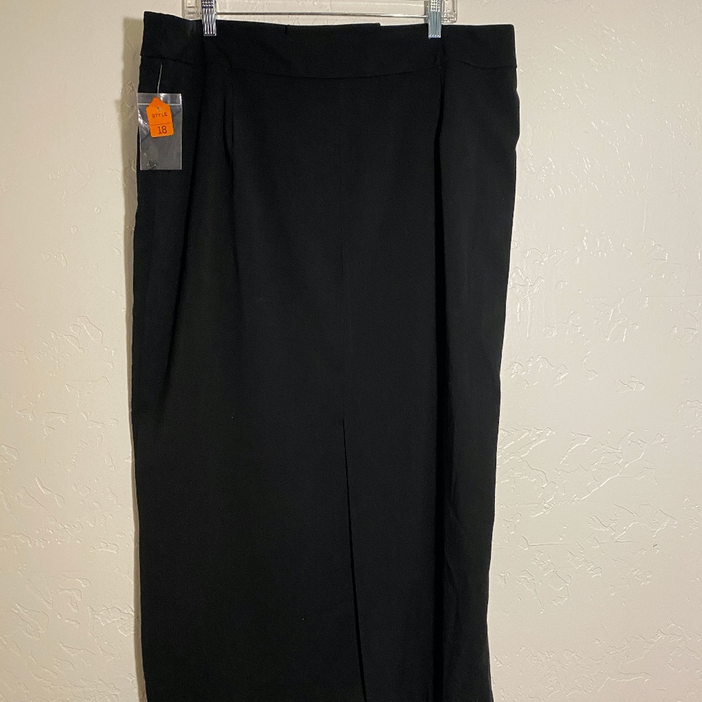 NWT-Paradox black pencil skirt, size 16
